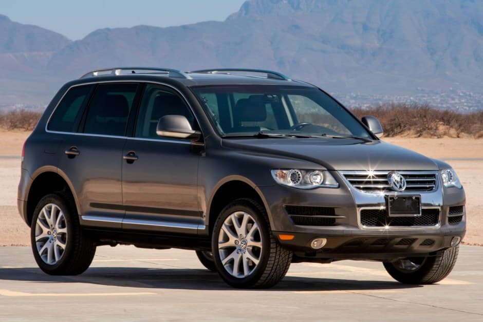 2010 Volkswagen Touareg sold for $20,250