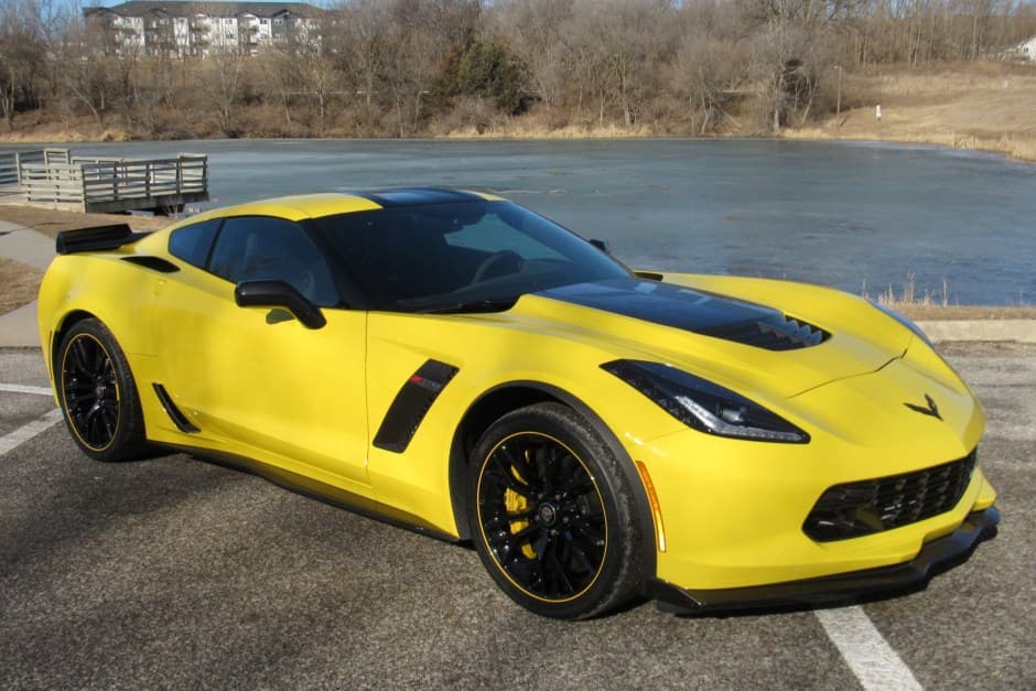 2016 Chevrolet Corvette C7 sold for $77,001