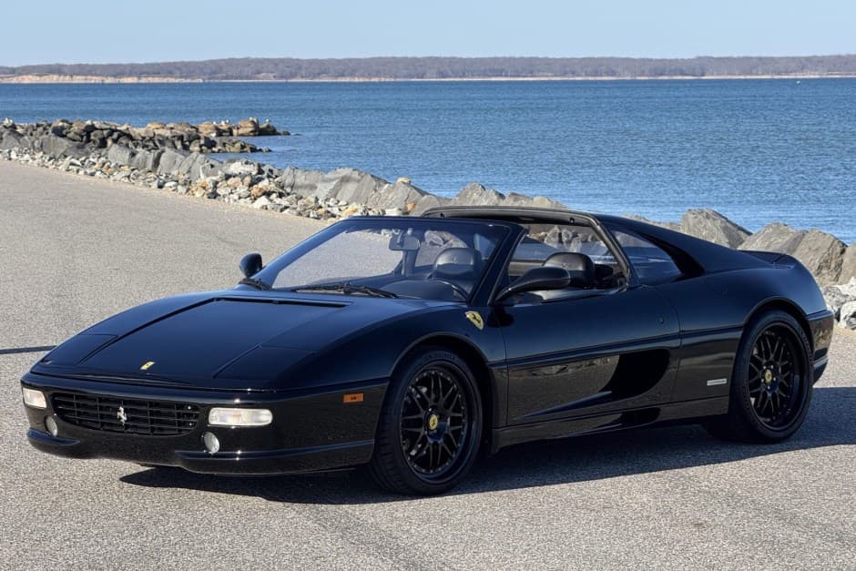 1998 Ferrari F355 sold for $165,500