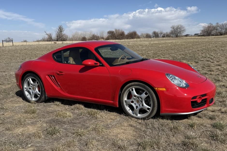 2006 Porsche 987 Cayman sold for $27,000