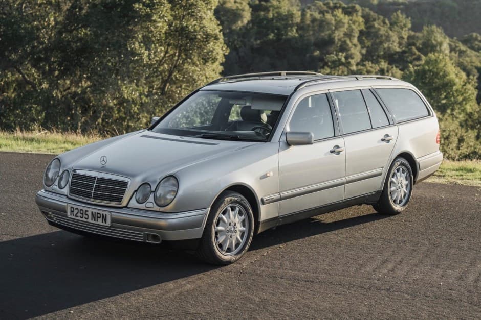 1997 Mercedes-Benz W210 E-Class sold for $16,250