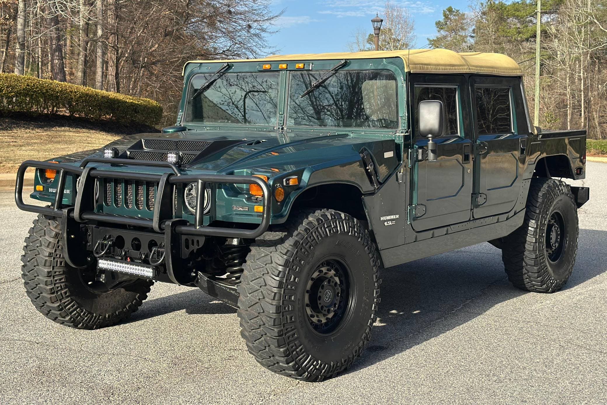 1998 AM General Hummer sold for $36,001