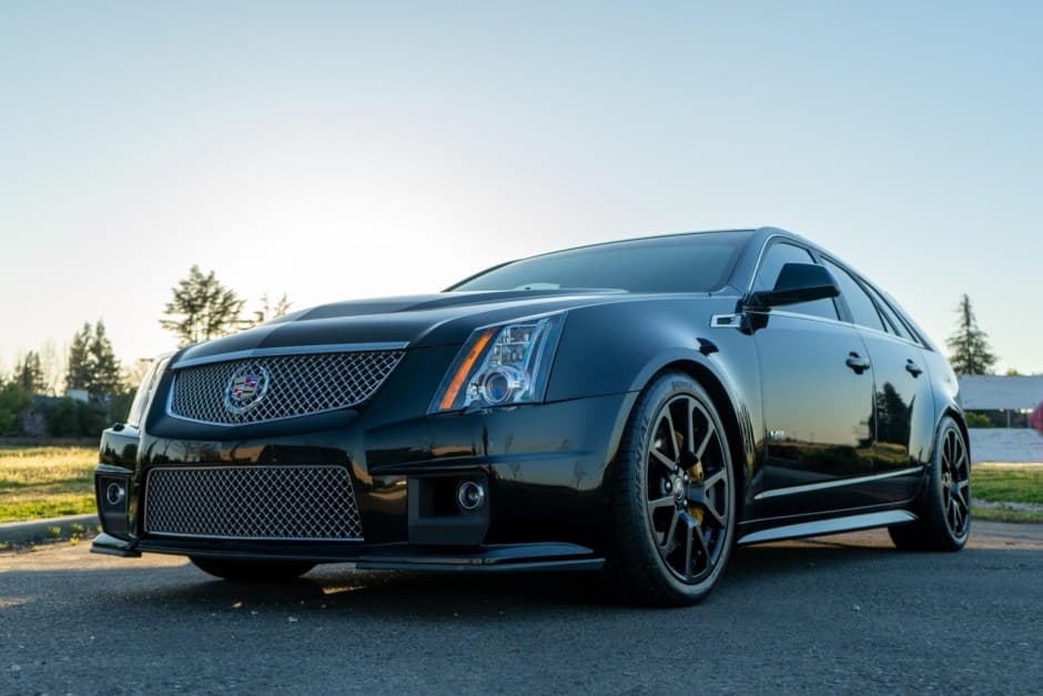 2011 Cadillac CTS & CTS-V sold for $69,556