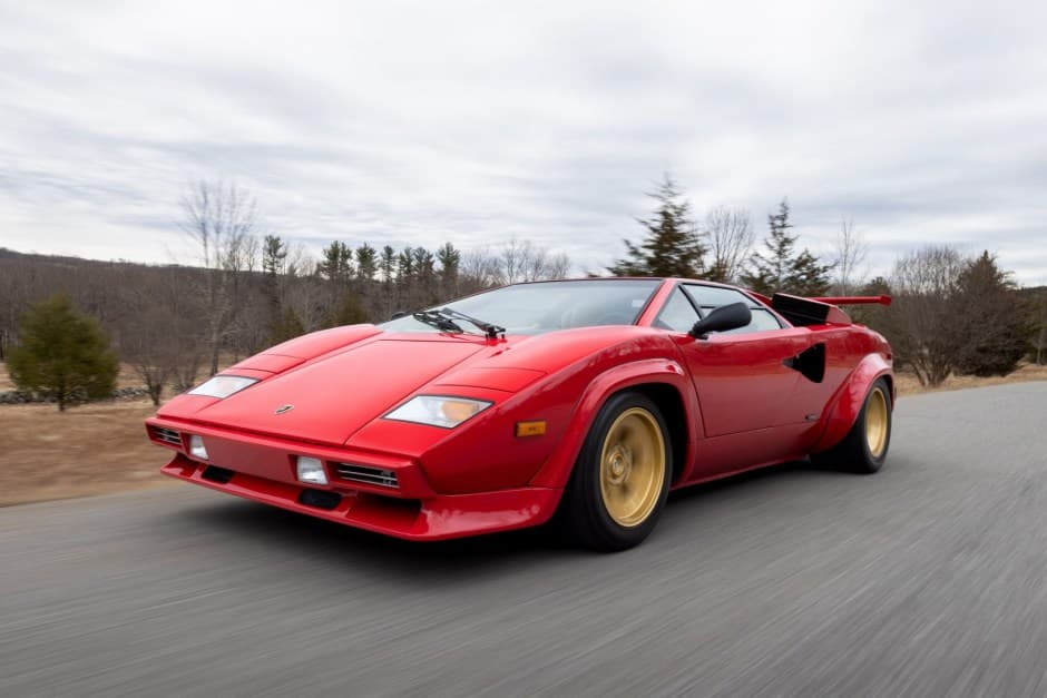 1988 Lamborghini Countach sold for $605,000