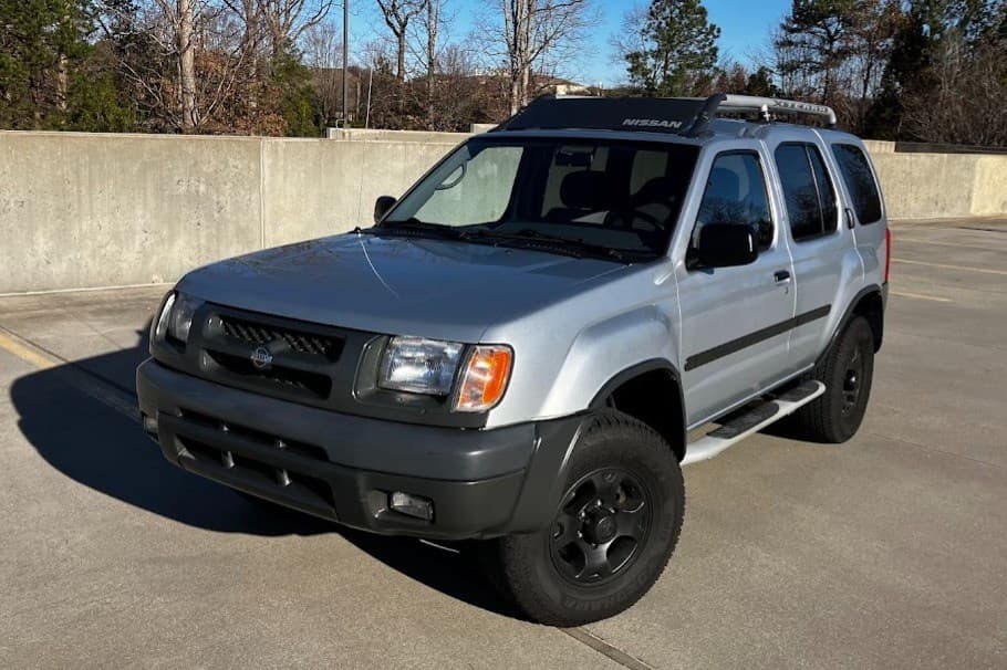 2000 Nissan Xterra sold for $8,320