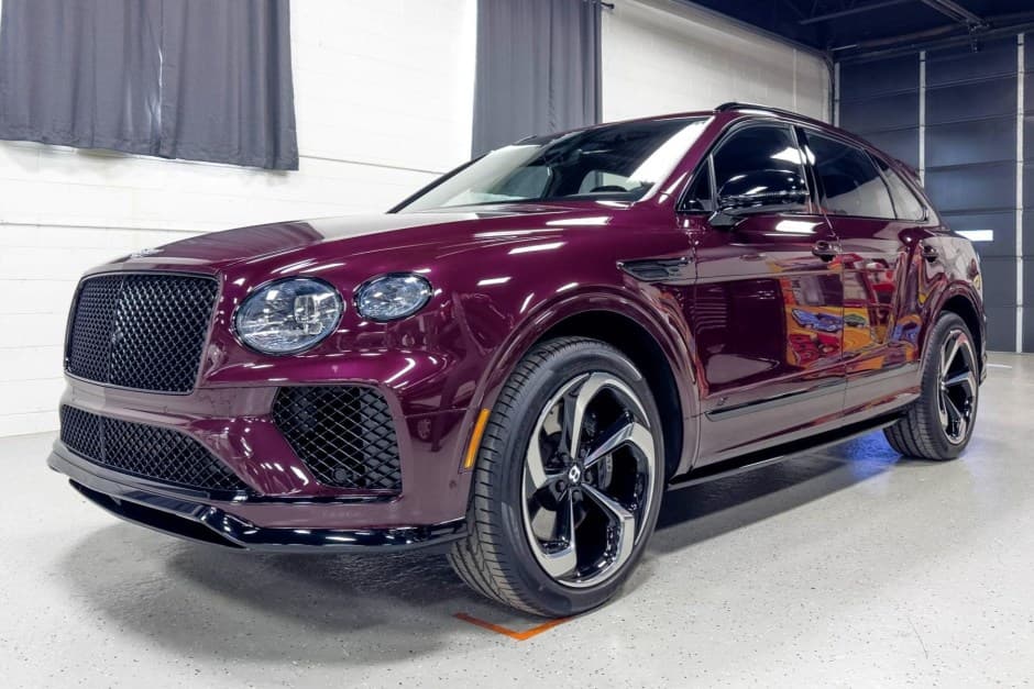 2022 Bentley Bentayga sold for $152,000