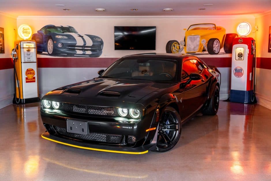 2022 Dodge Challenger SRT Hellcat sold for $70,000