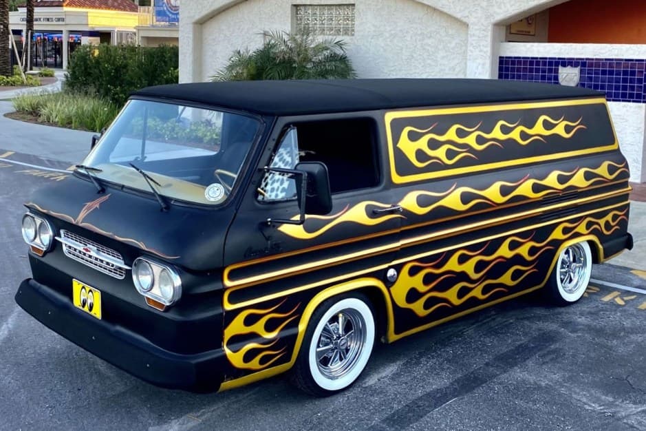 1963 Chevrolet Corvair Greenbrier and Corvan sold for $21,000