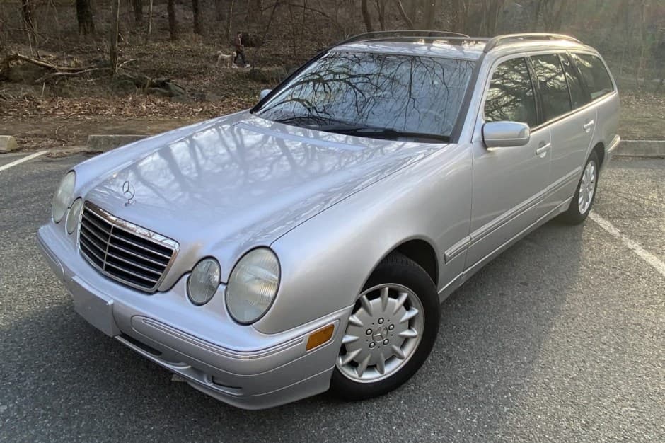 2002 Mercedes-Benz W210 E-Class sold for $11,100