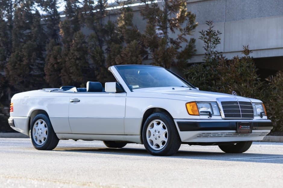 1993 Mercedes-Benz W124 E-Class sold for $16,750