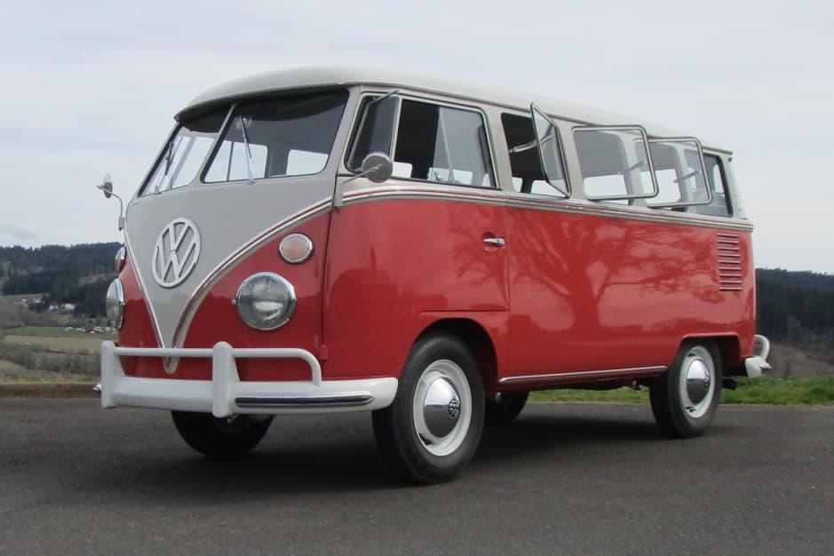 1963 Volkswagen Split-Window Bus sold for $68,000