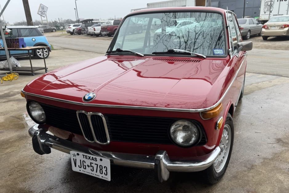 1976 BMW 2002 sold for $12,000