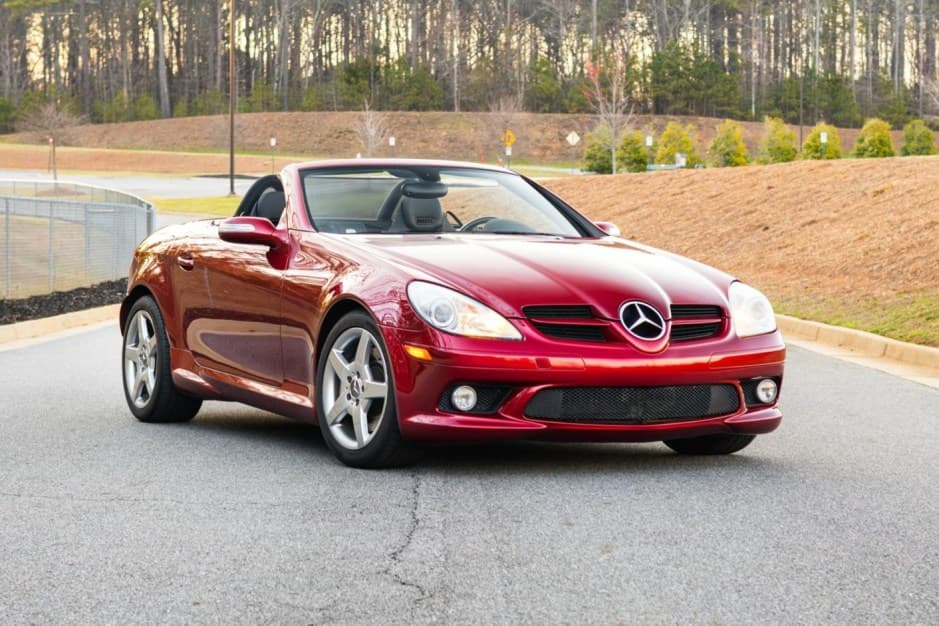 2005 Mercedes-Benz SLK-Class sold for $15,500