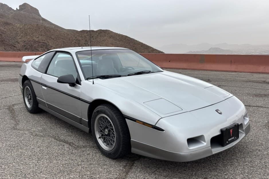 1986 Pontiac Fiero sold for $13,250