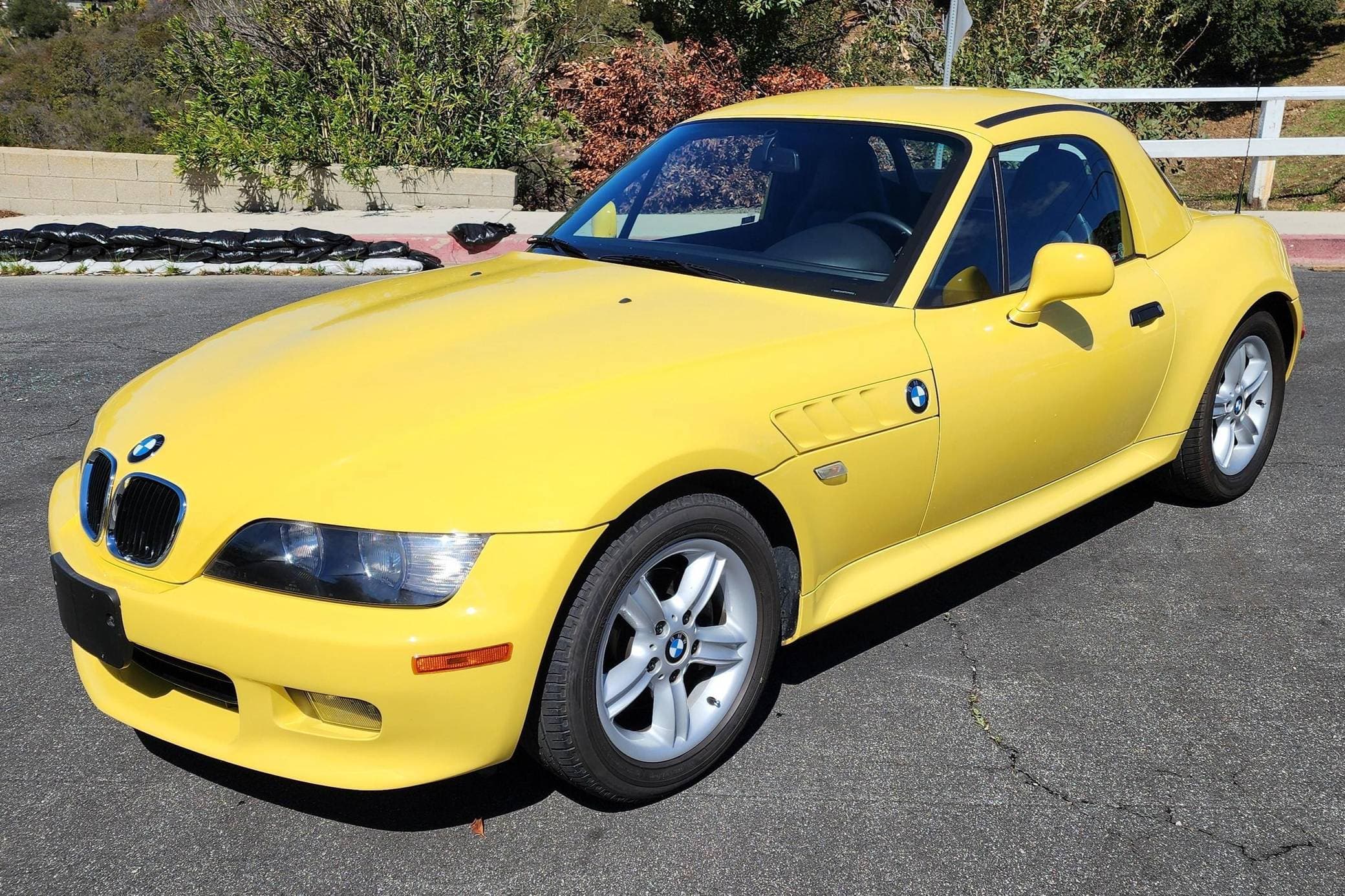 2000 BMW Z3 sold for $14,400