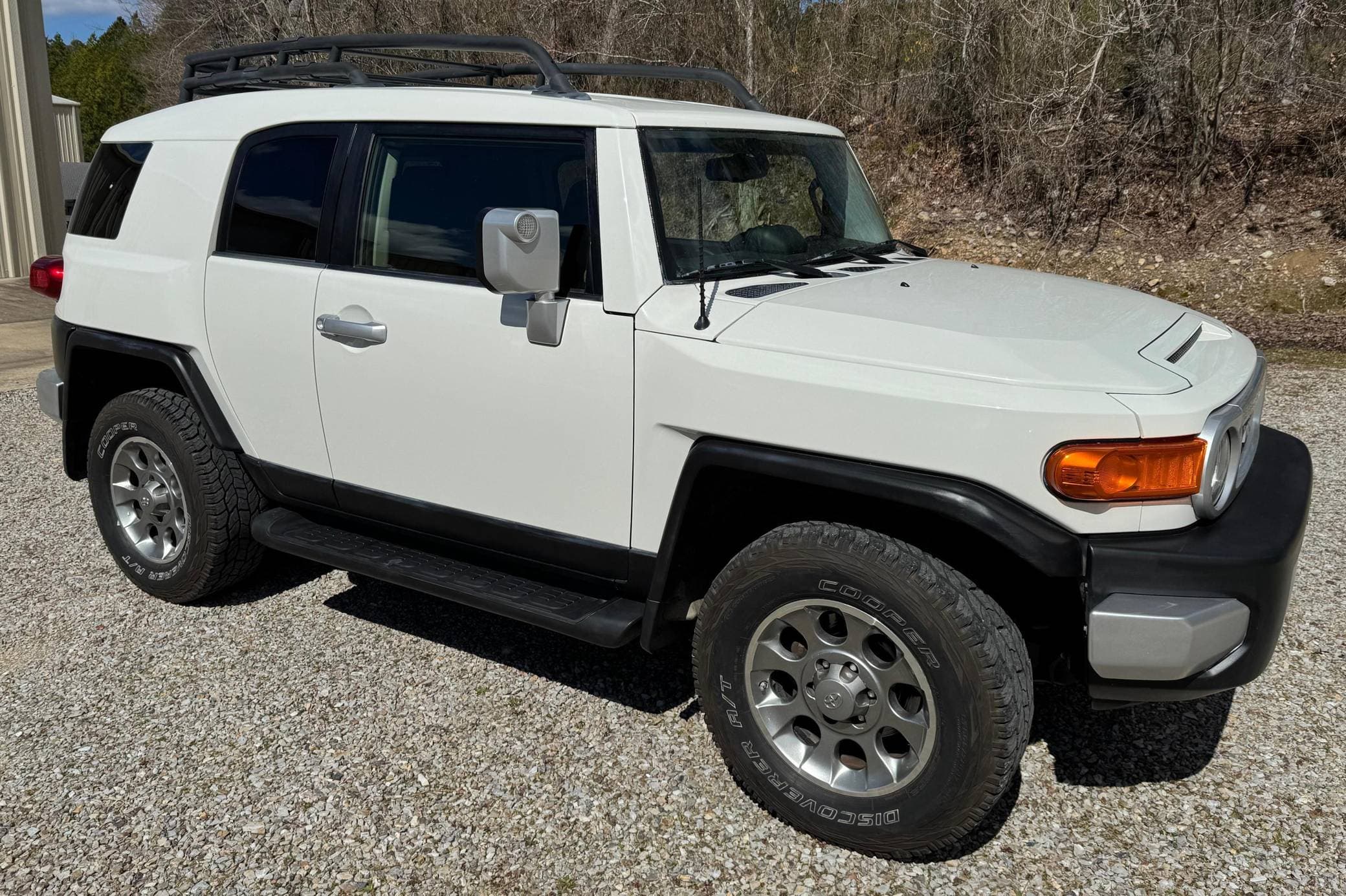 2013 Toyota FJ Cruiser sold for $20,250