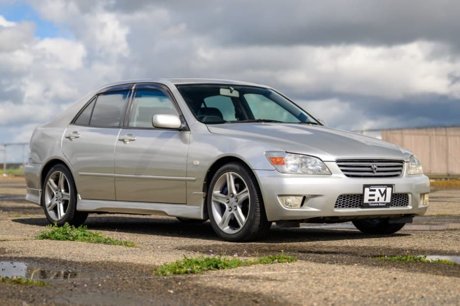 1999 Lexus IS sold for $8,300