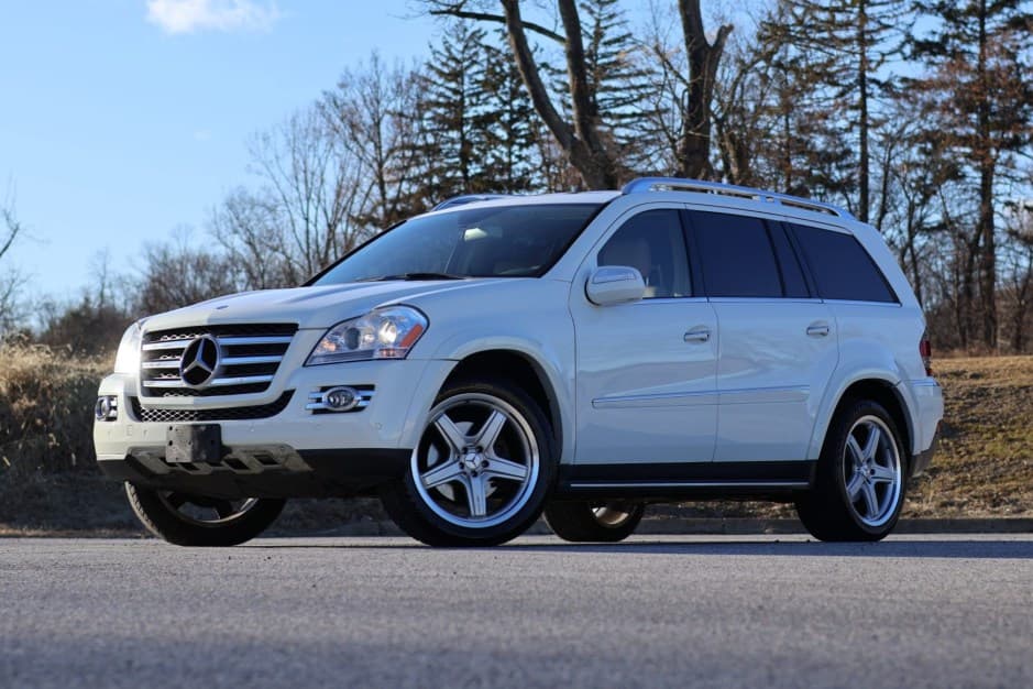 2009 Mercedes-Benz GL & GLS-Class sold for $18,250