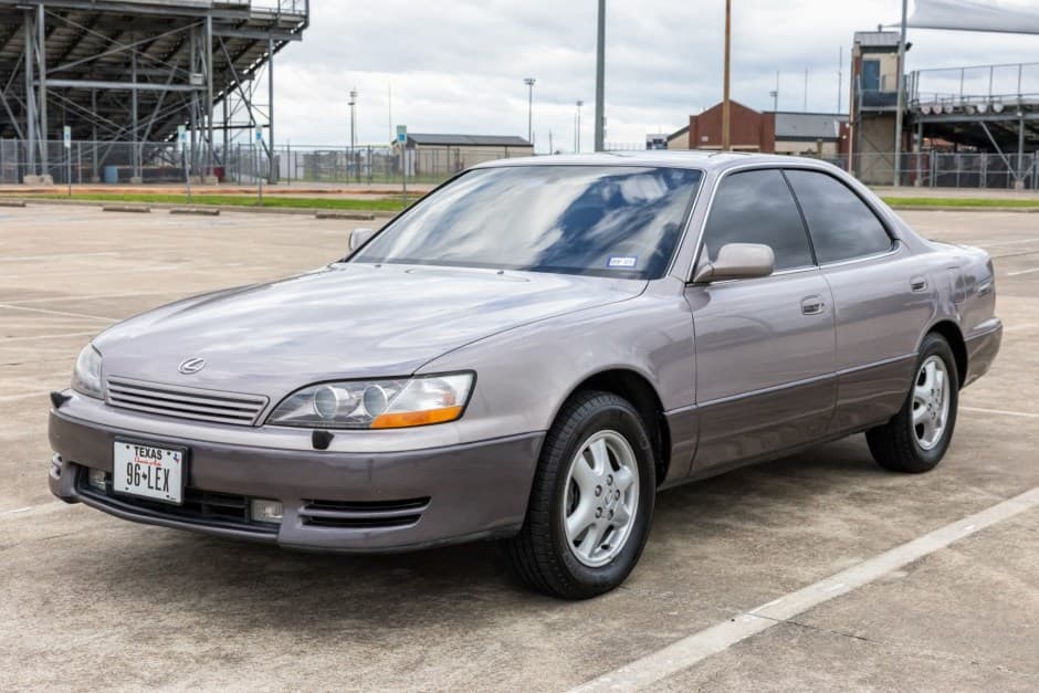 1996 Lexus ES sold for $7,300