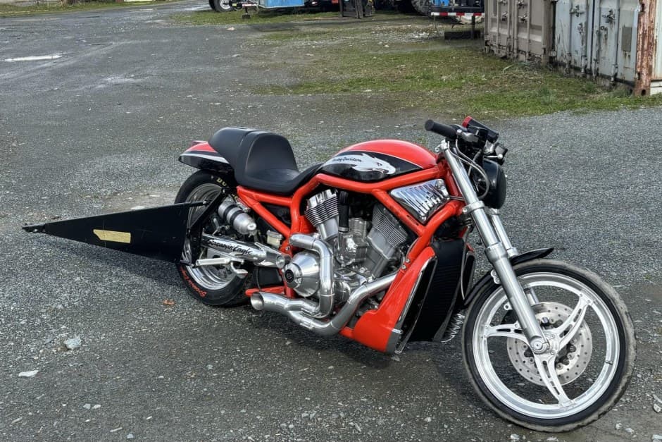 2006 Harley-Davidson V-Rod sold for $15,500