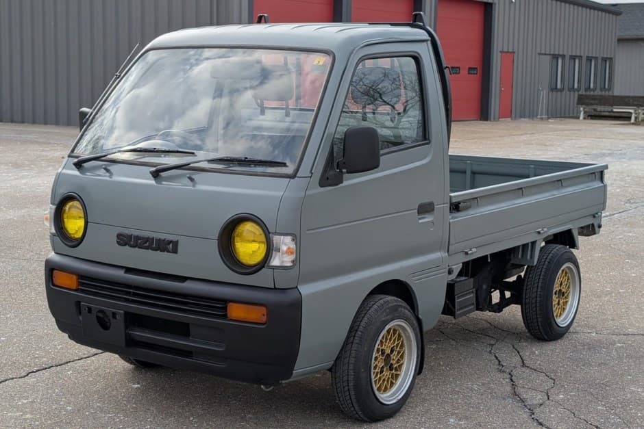 1995 Suzuki Carry sold for $5,700