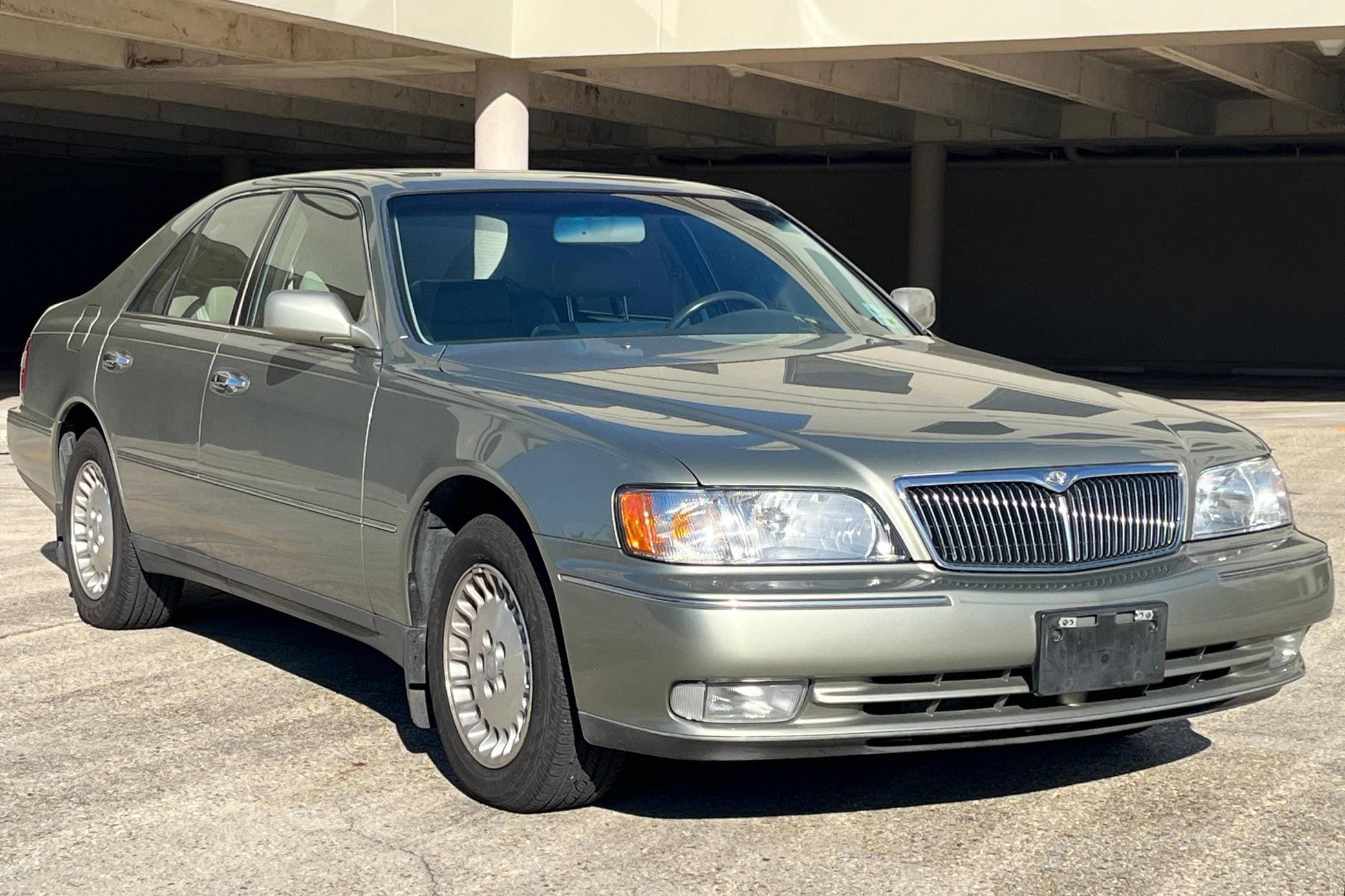 1997 Infiniti Q45 sold for $7,500