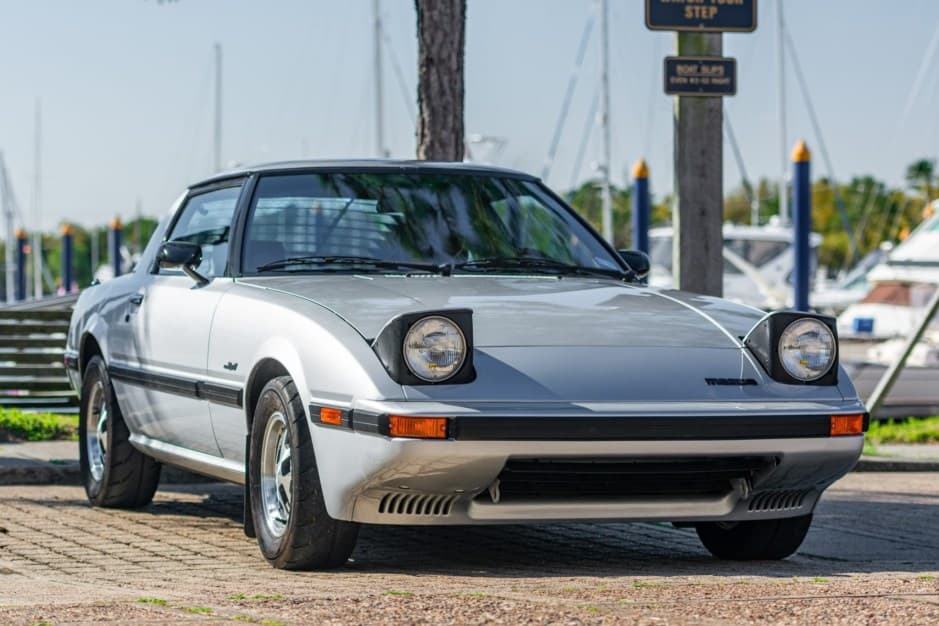 1985 Mazda RX-7 FB sold for $20,250