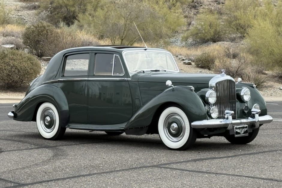 1953 Bentley R-Type sold for $56,000