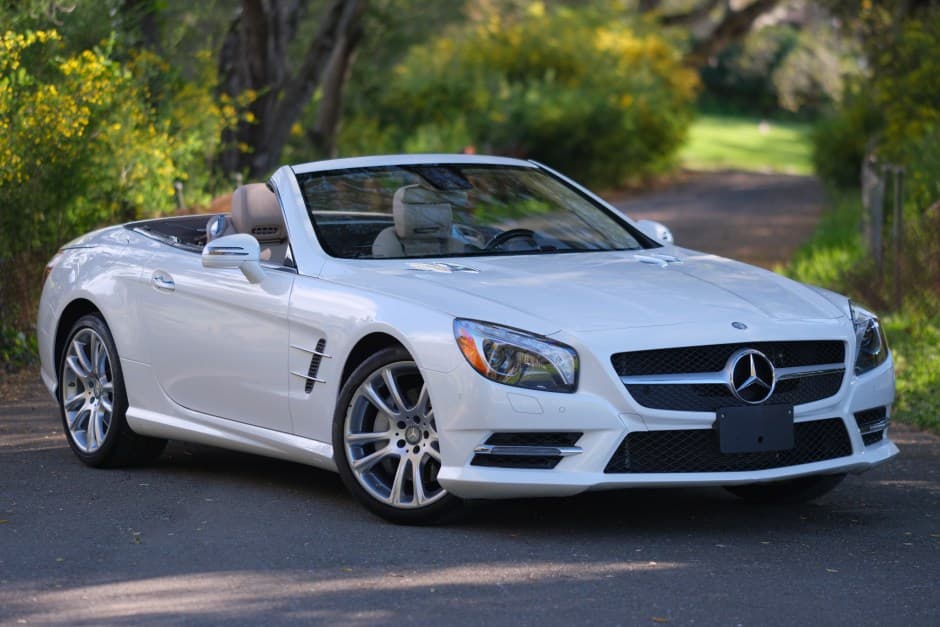 2016 Mercedes-Benz R231 SL sold for $35,000