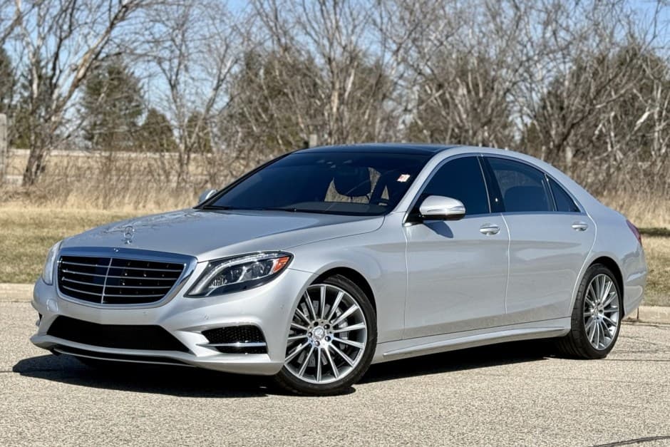 2015 Mercedes-Benz W222 S-Class sold for $28,500