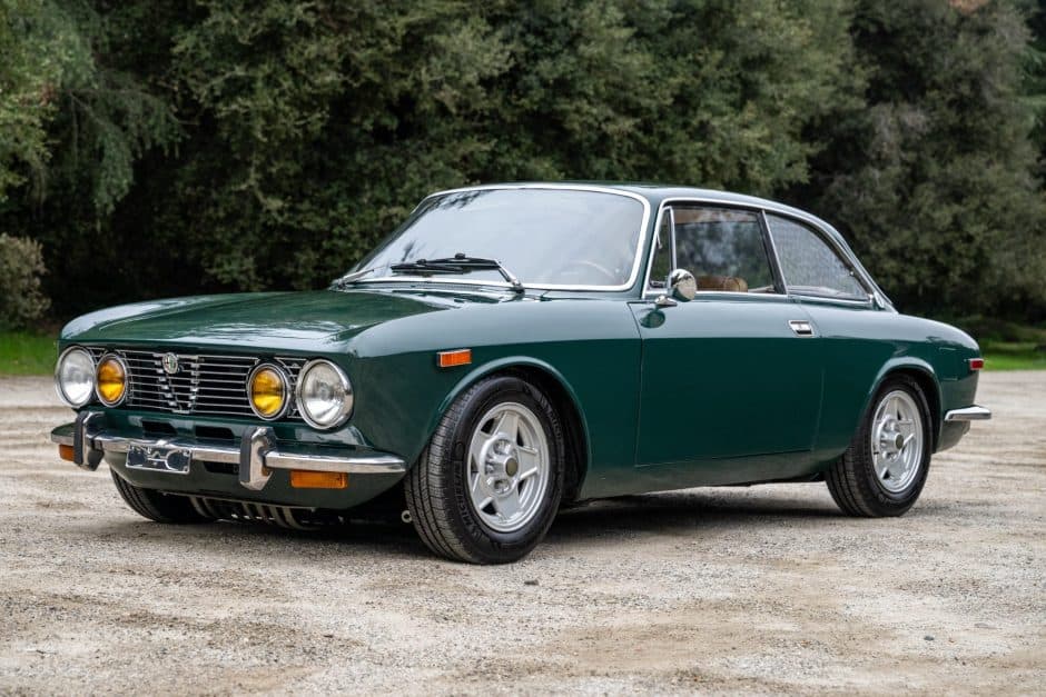 1974 Alfa Romeo 105/115 Series Coupe sold for $47,000
