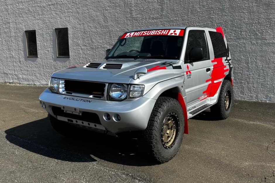 1997 Mitsubishi Pajero & Montero sold for $30,000