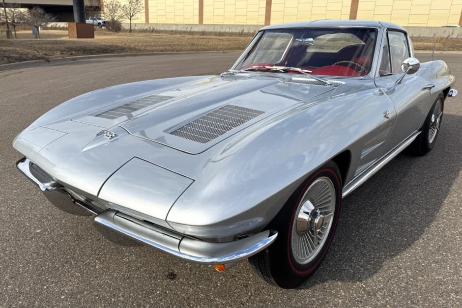 1963 Chevrolet Corvette C2 sold for $138,500