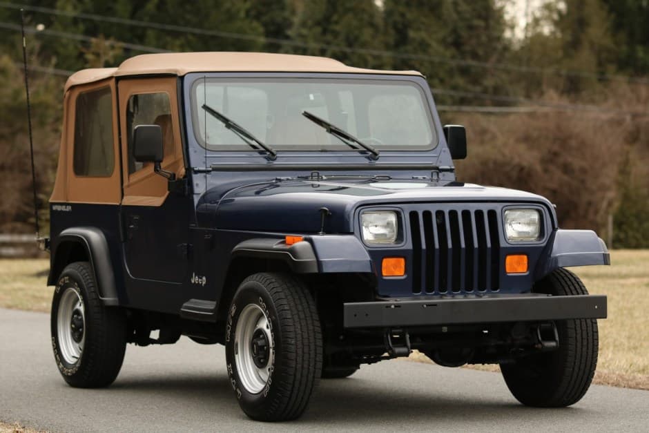 1993 Jeep Wrangler YJ (1987-1995) sold for $23,250
