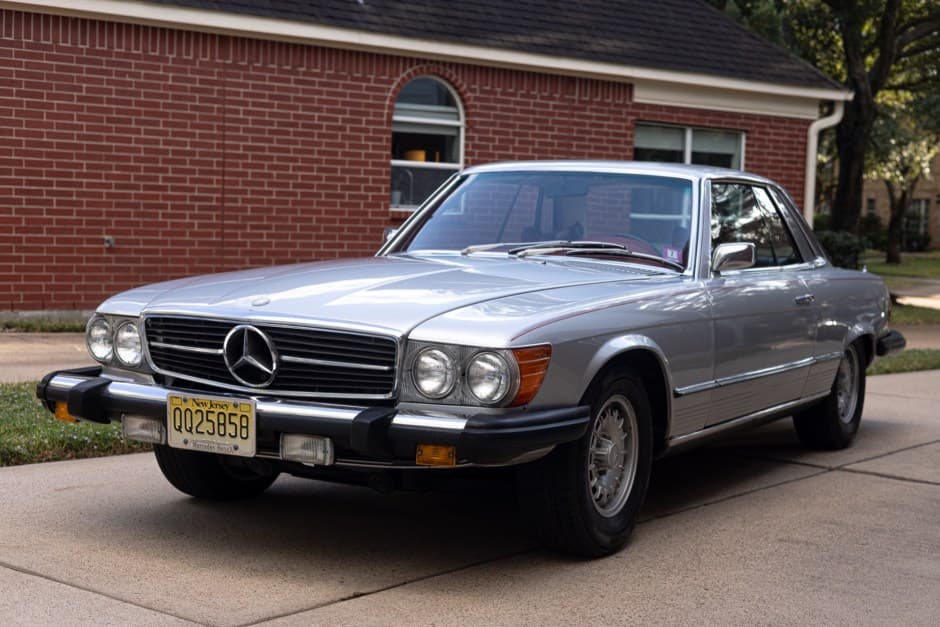 1975 Mercedes-Benz C107 SLC sold for $9,500
