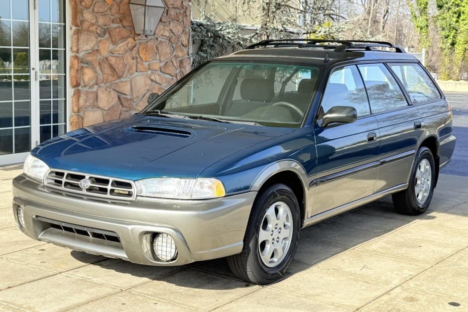 1998 Subaru Outback sold for $8,100