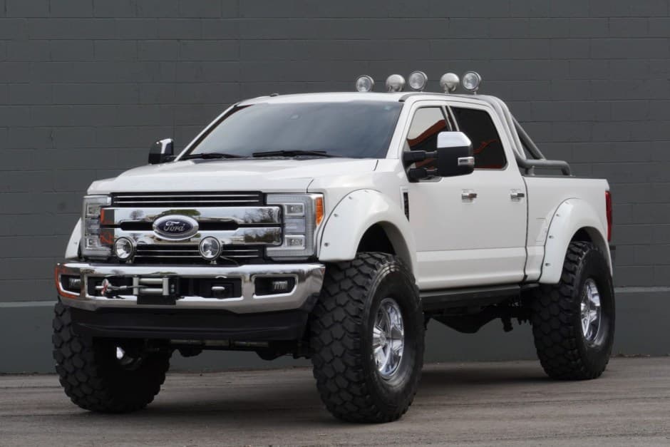 2017 Ford Super Duty 2017-2022 sold for $58,500