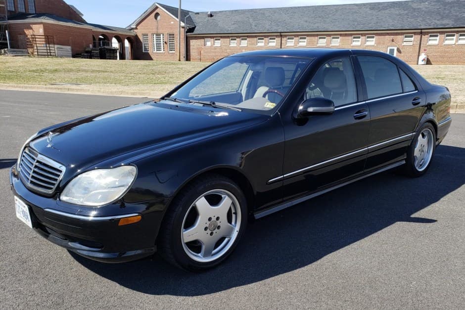 2002 Mercedes-Benz W220 S-Class sold for $10,500