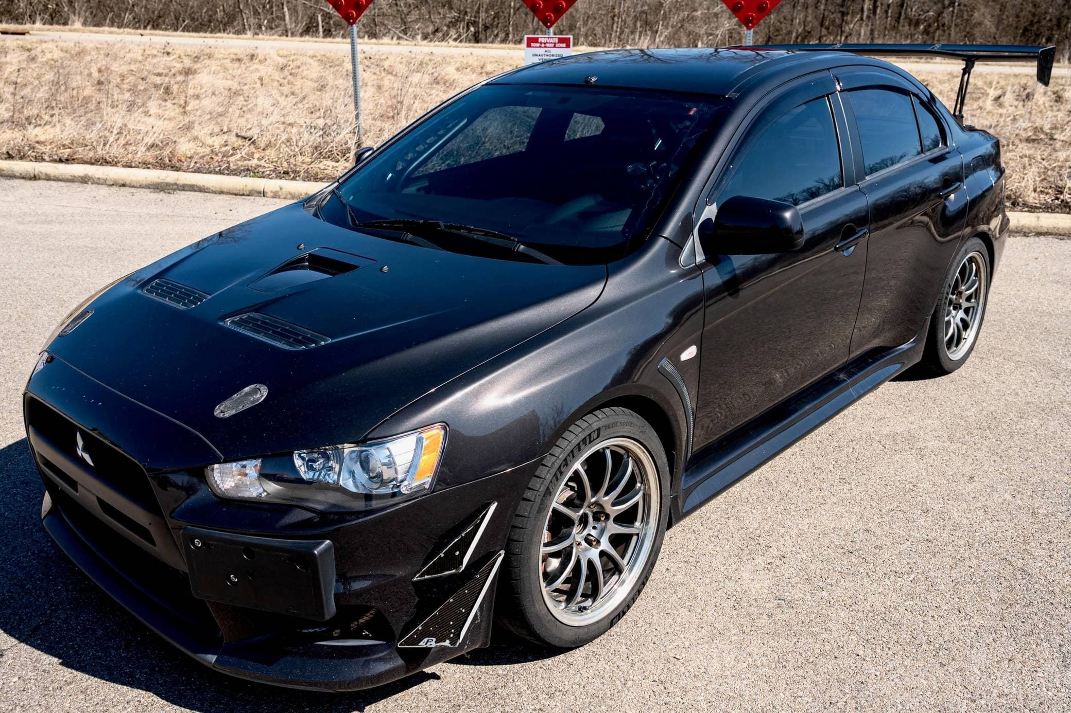 2013 Mitsubishi Lancer Evolution sold for $15,500