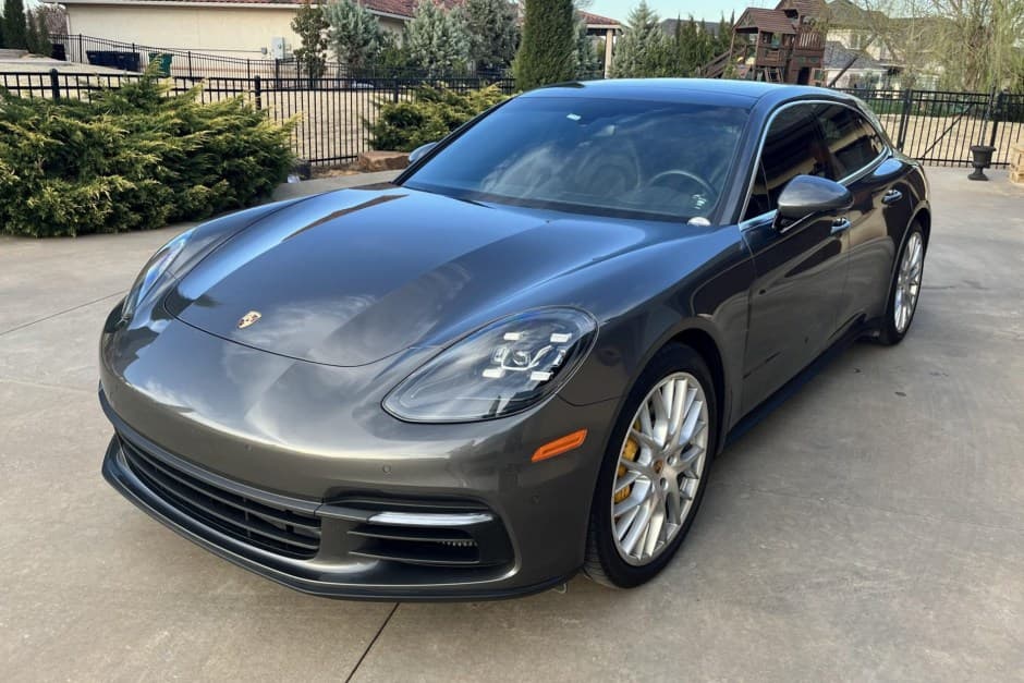 2018 Porsche Panamera sold for $36,000