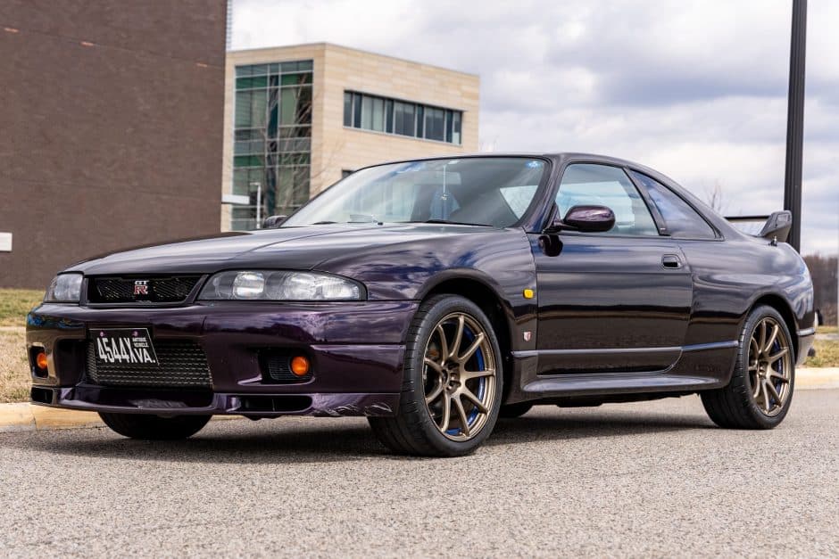 1995 Nissan R33 Skyline sold for $35,250