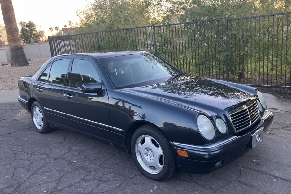 1997 Mercedes-Benz W210 E-Class sold for $4,300