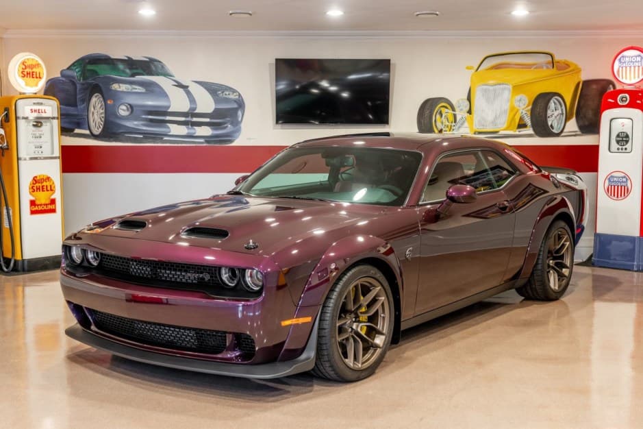 2022 Dodge Challenger SRT Hellcat sold for $90,000