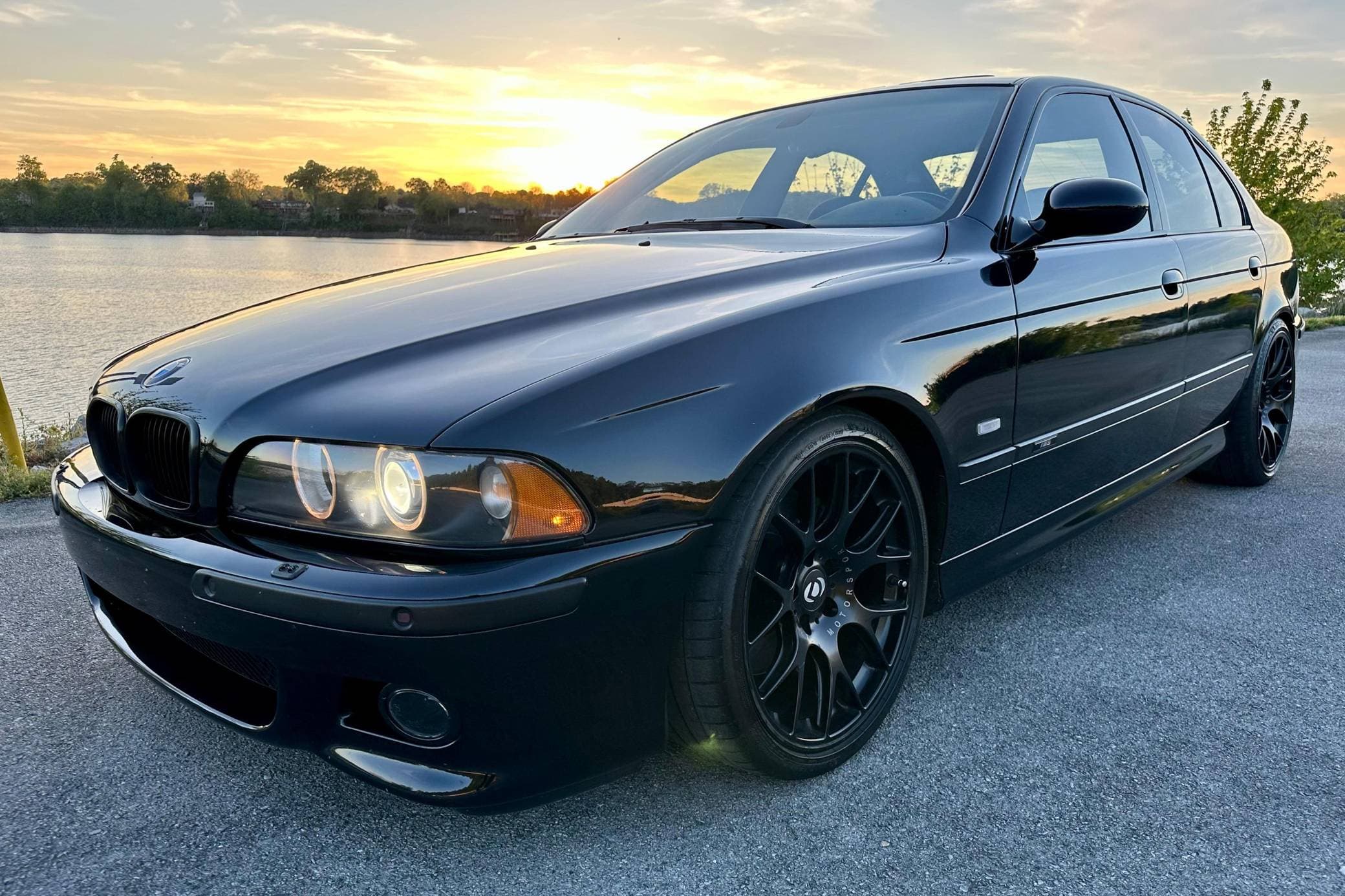 2001 BMW E39 M5 sold for $30,000
