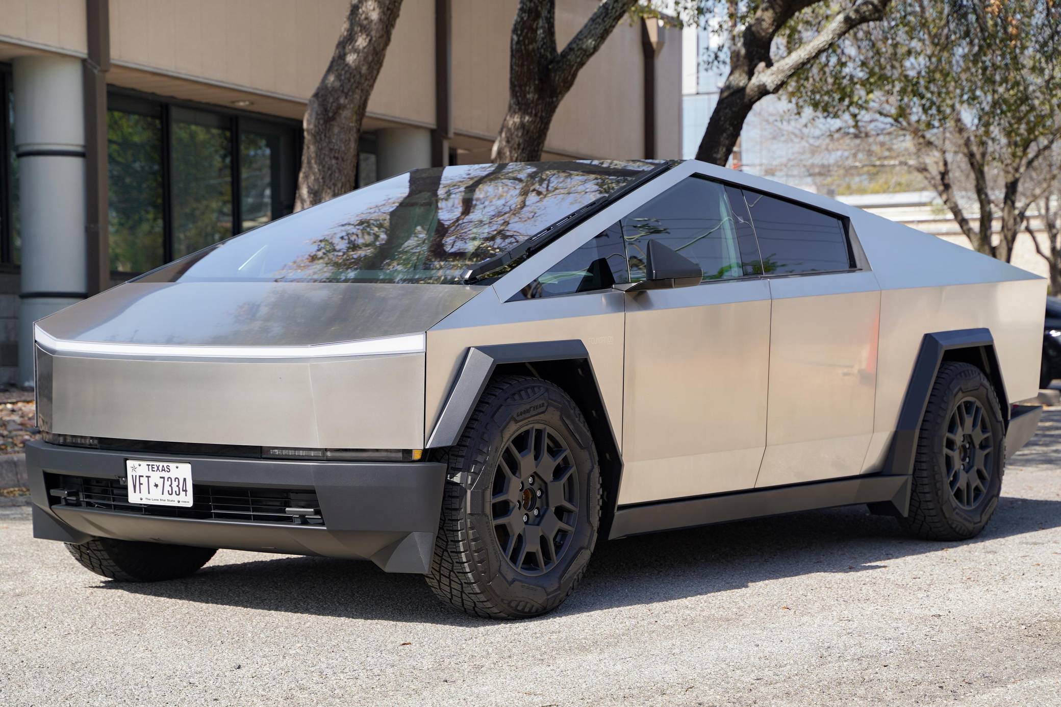 2024 Tesla Cybertruck sold for $82,000