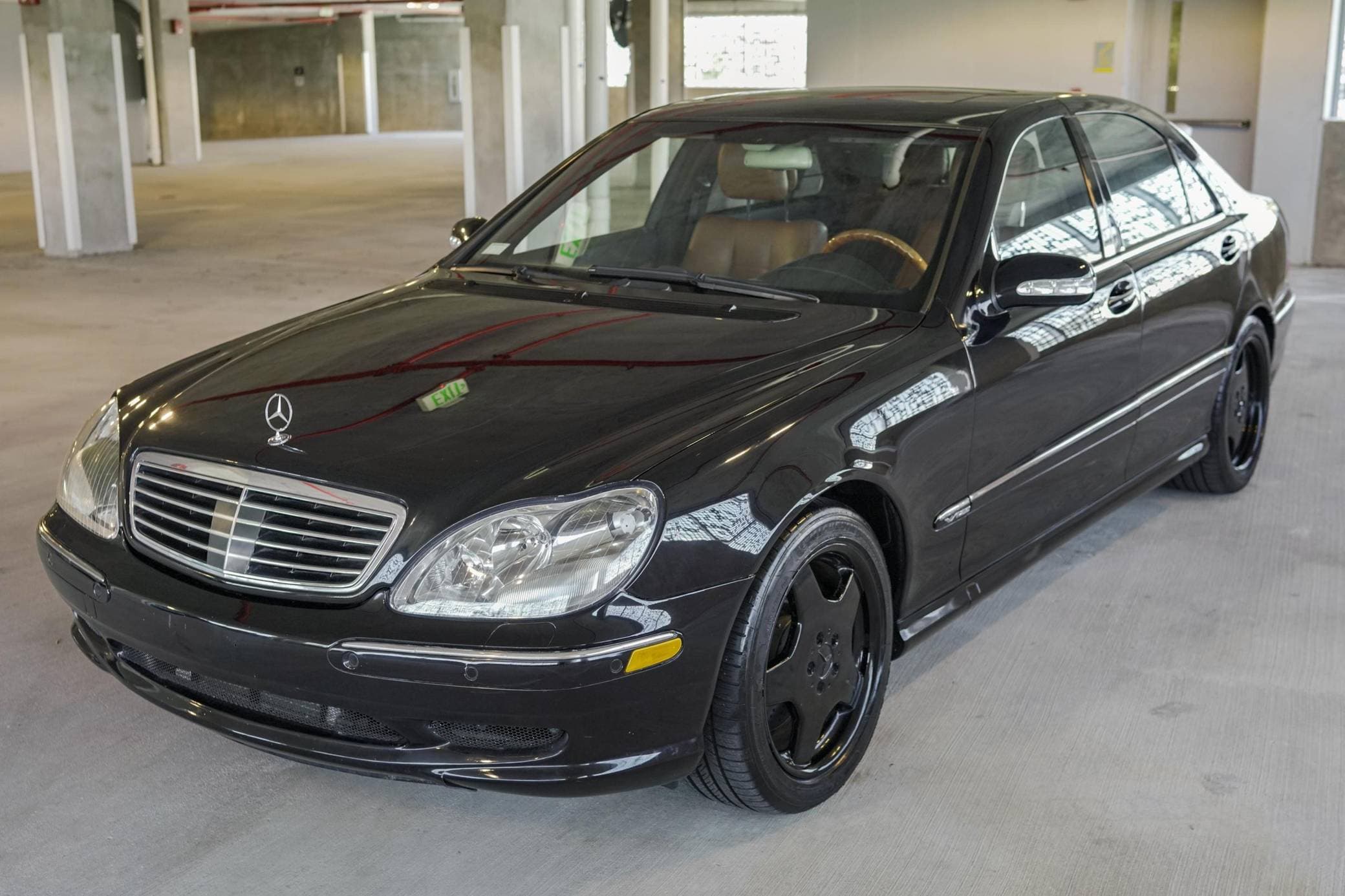 2001 Mercedes-Benz S-Class sold for $7,000