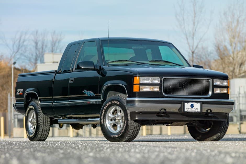 1997 GMC Sierra (GMT400 1988-2002) sold for $23,000