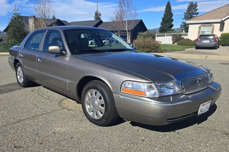 2005 Mercury Marquis & Grand Marquis sold for $11,750
