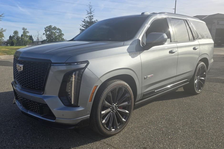 2025 Cadillac Escalade T1XL (2021-) sold for $165,000