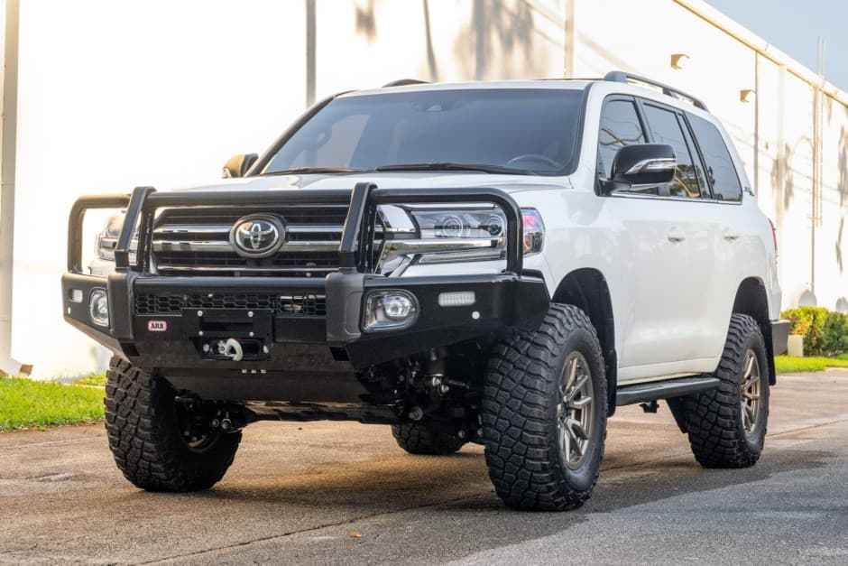 2021 Toyota Land Cruiser 200-Series sold for $120,000